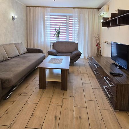 Home Hotel Apartments On Kontraktova Ploshcha 키예프 외부 사진