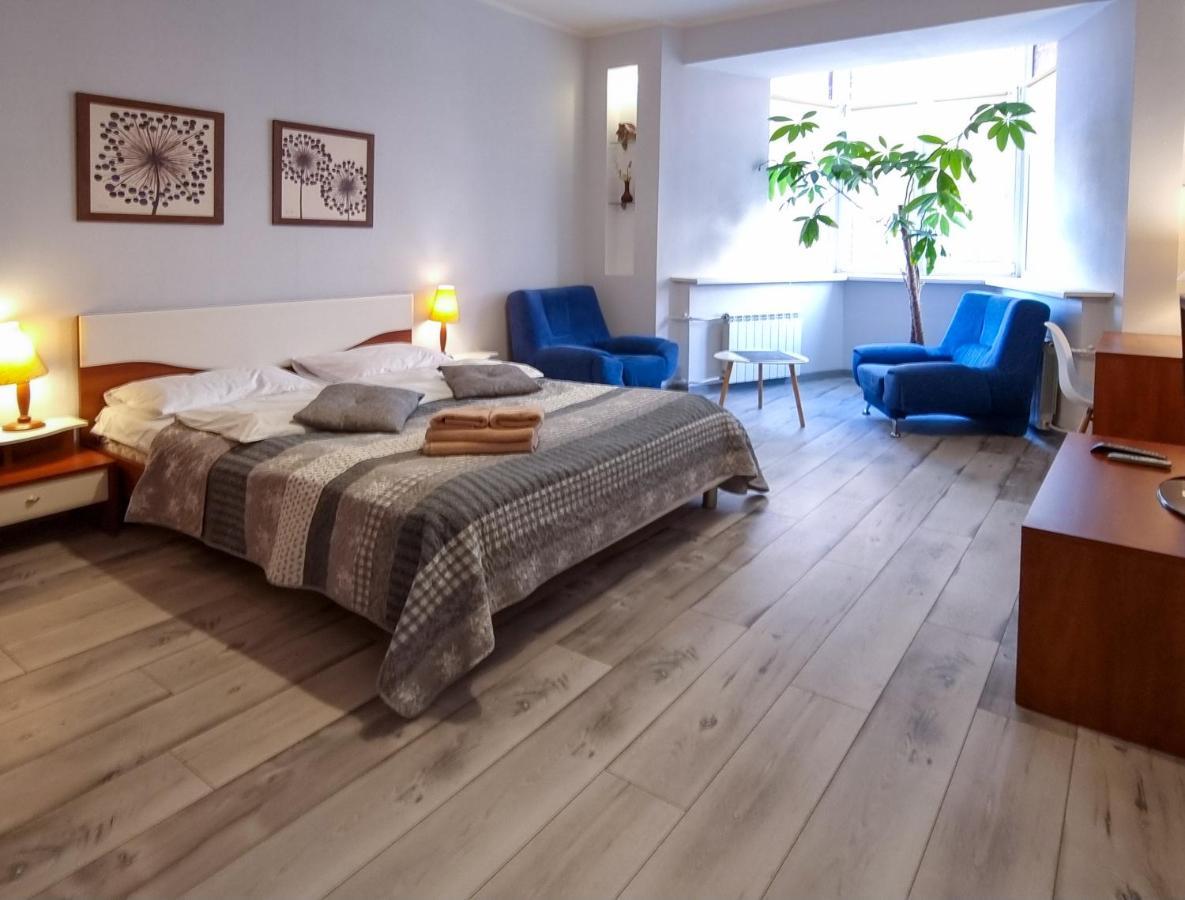 Home Hotel Apartments On Kontraktova Ploshcha 키예프 외부 사진